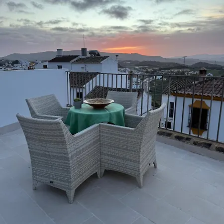 Lemon Tree Patio *