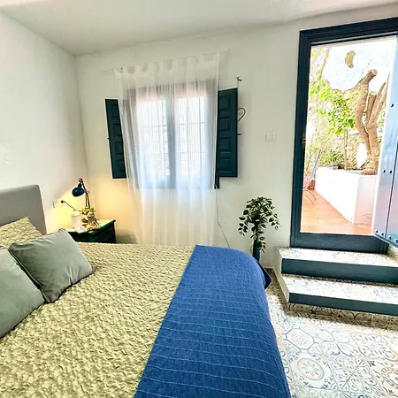 Lemon Tree Patio Holiday home Olvera